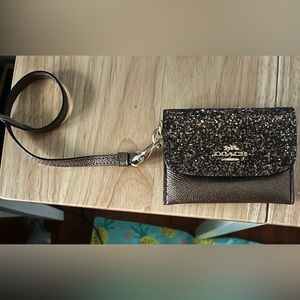 Coach cardholder/wristlet